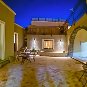 https://locanda-don-uzzo.sicilyhotelsitaly.net