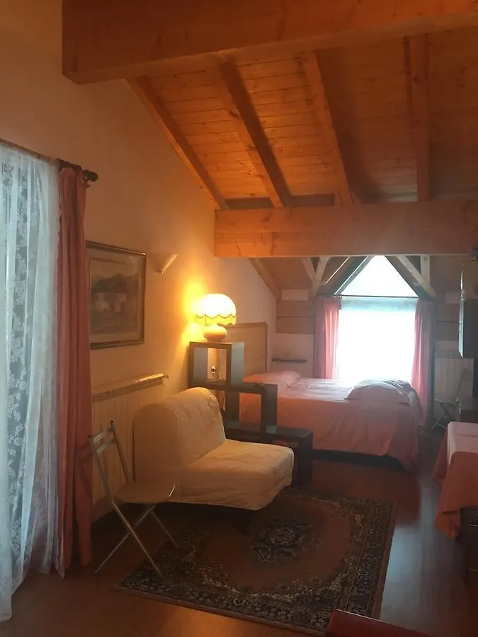Quai Hotel Monno