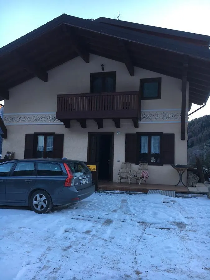 Quai Hotel Monno 2*,  Italy