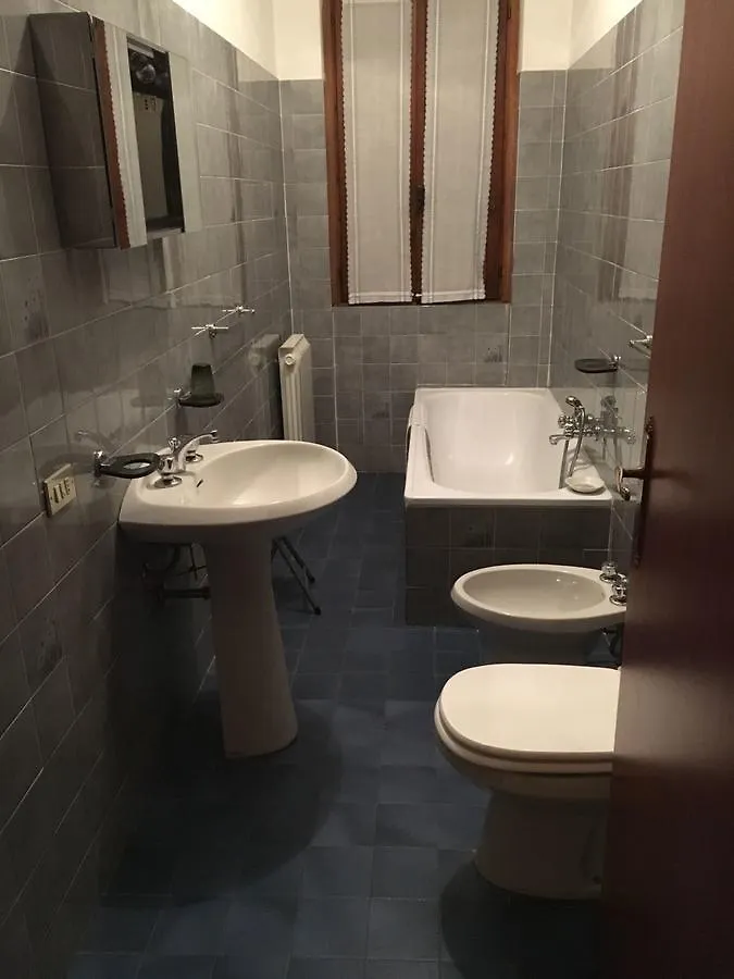 Quai Hotel Monno